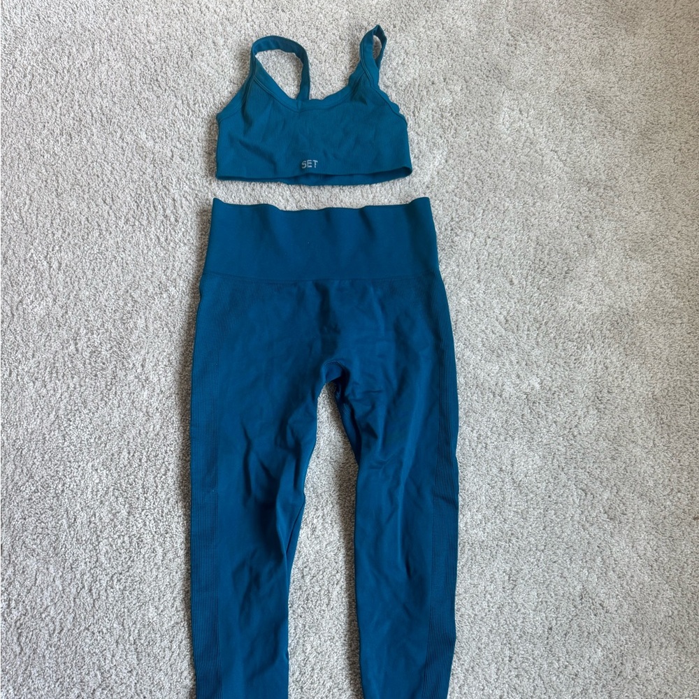 SET ACTIVE SCULPTFLEX SET - MEDIUM - WORN ONCE